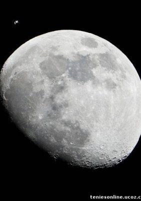 Η απάτη της προσσελήνωσης (2012)